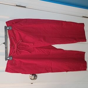 St. Johns Bay Woman's Stretch Capris 18W Red